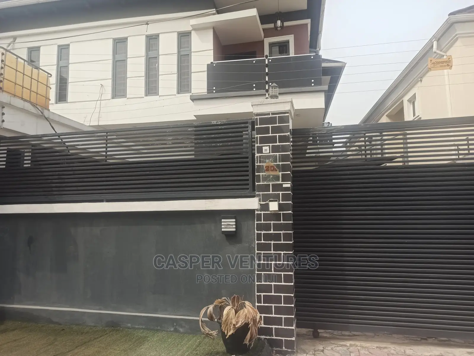 Studio Apartment in Chevron for rent