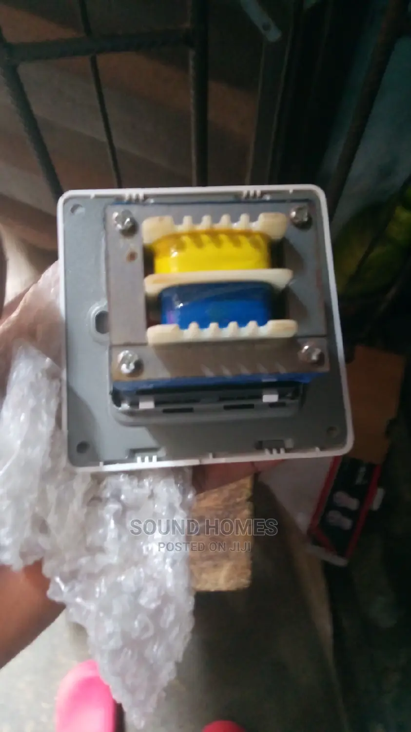 3x3 Shaver Socket