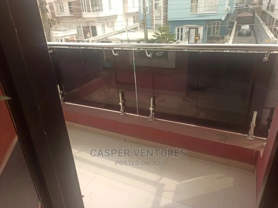 Studio Apartment in Chevron for rent
