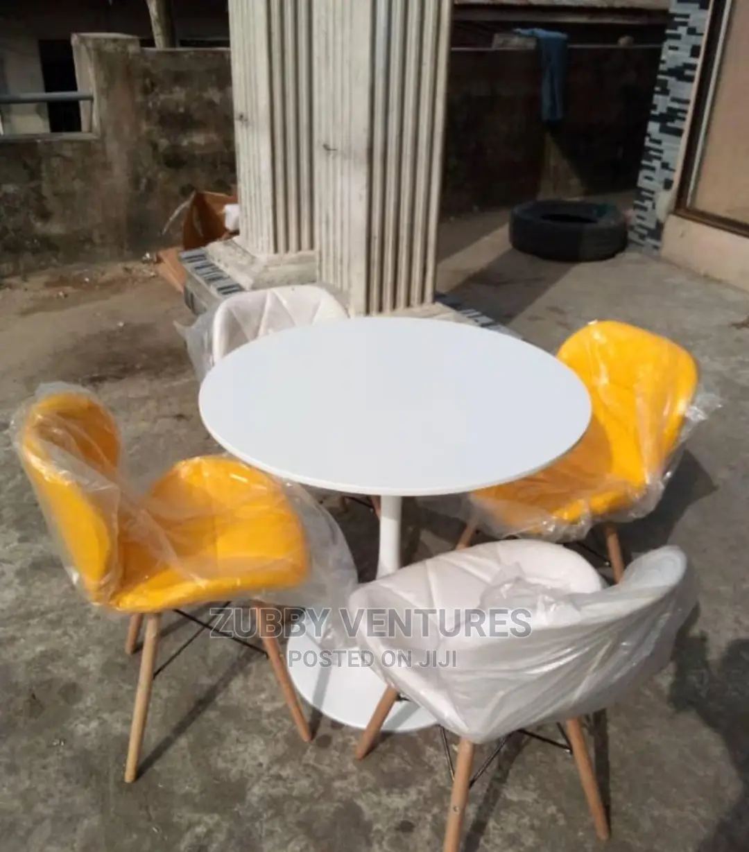 Brand New Quality and Imported Around Table With Four Chairs