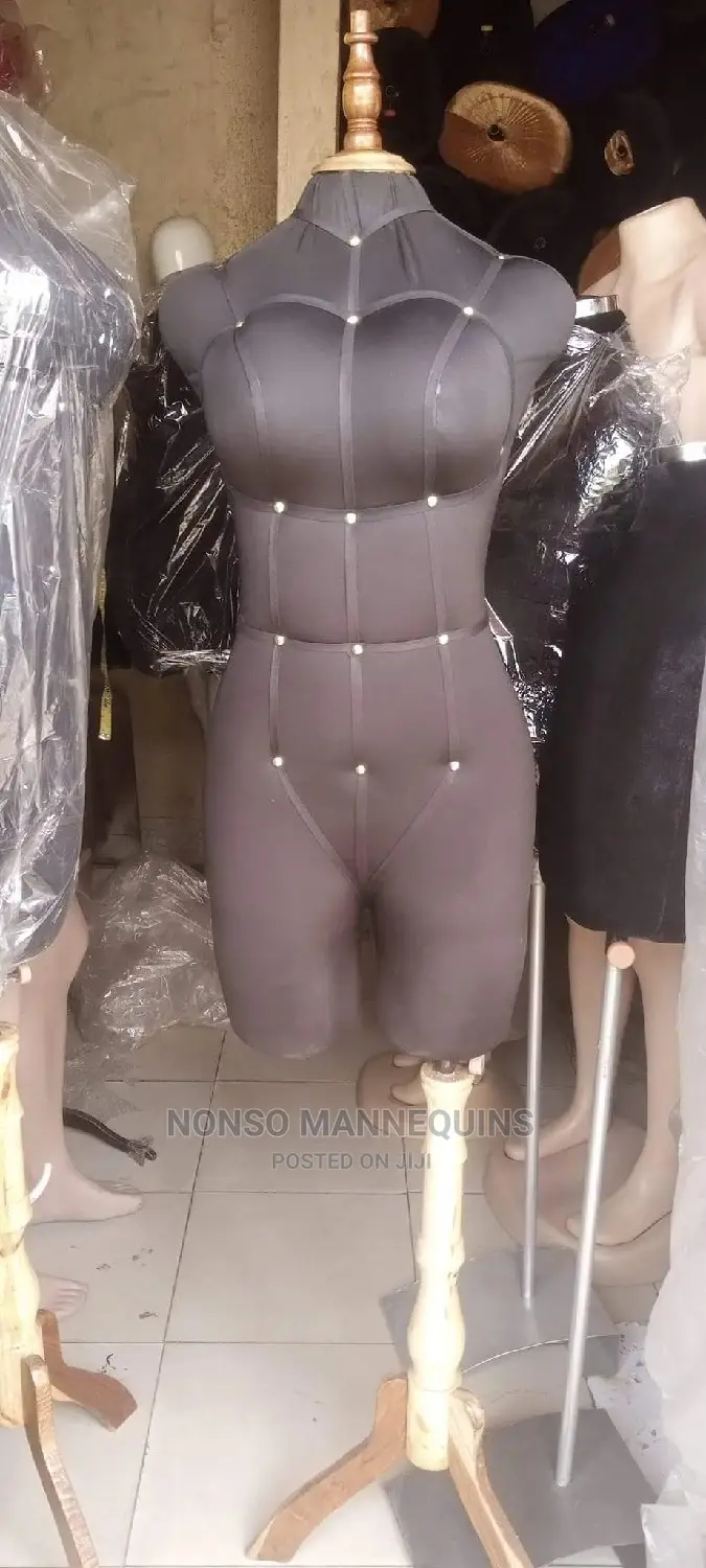 Partially Pinnable Dressform Black Body And Red Body