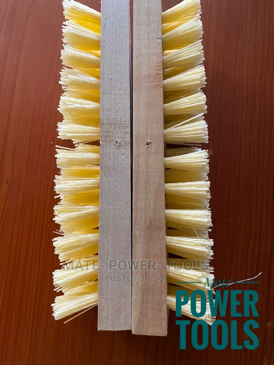 Wooden Scrubbing Brush With Handle