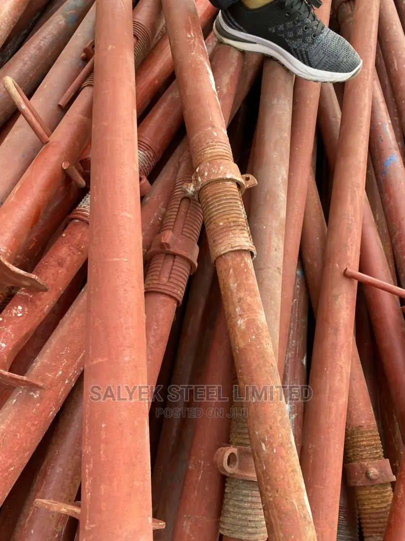 4m Used Acrow Props