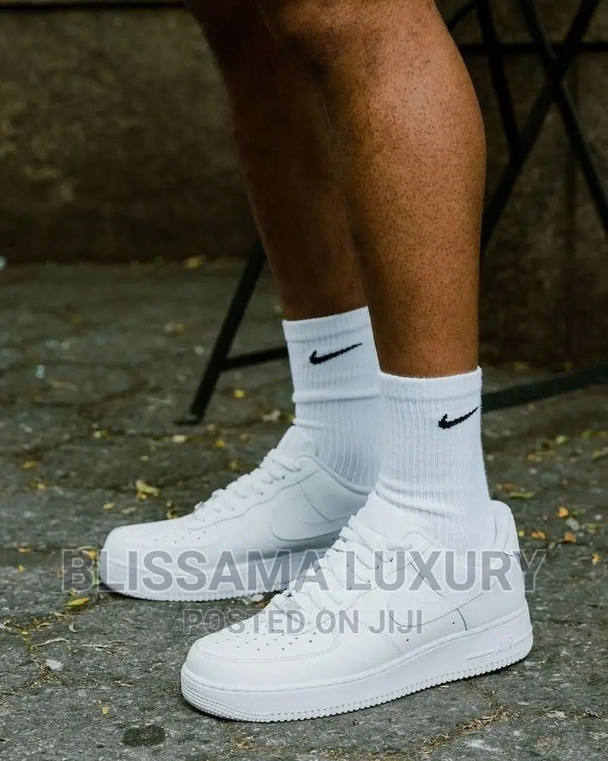 Hig Quality Nike Air Force 1 "All White" Sneakers