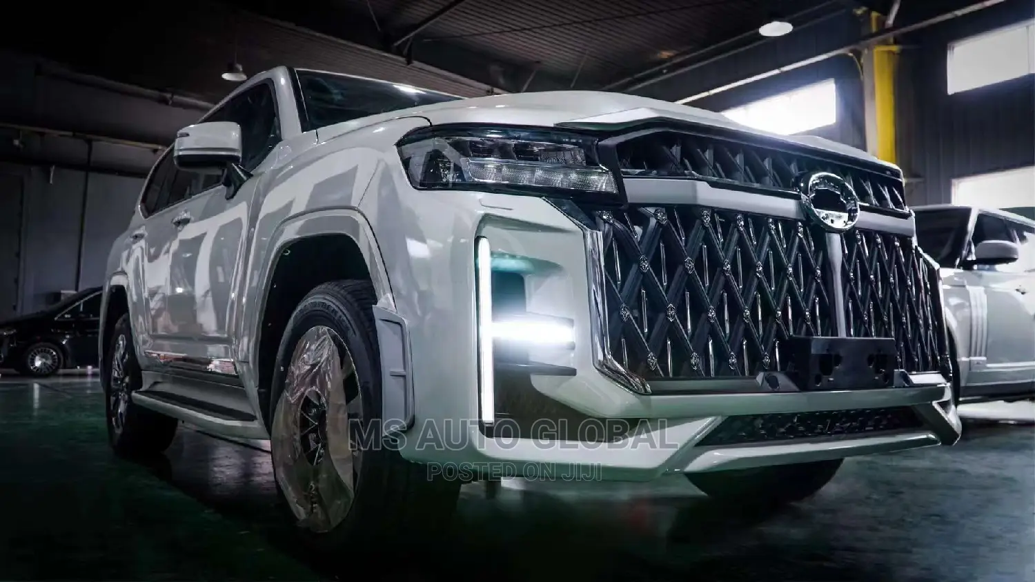 Land Cruiser LC300 2022 LM Style Body Kit