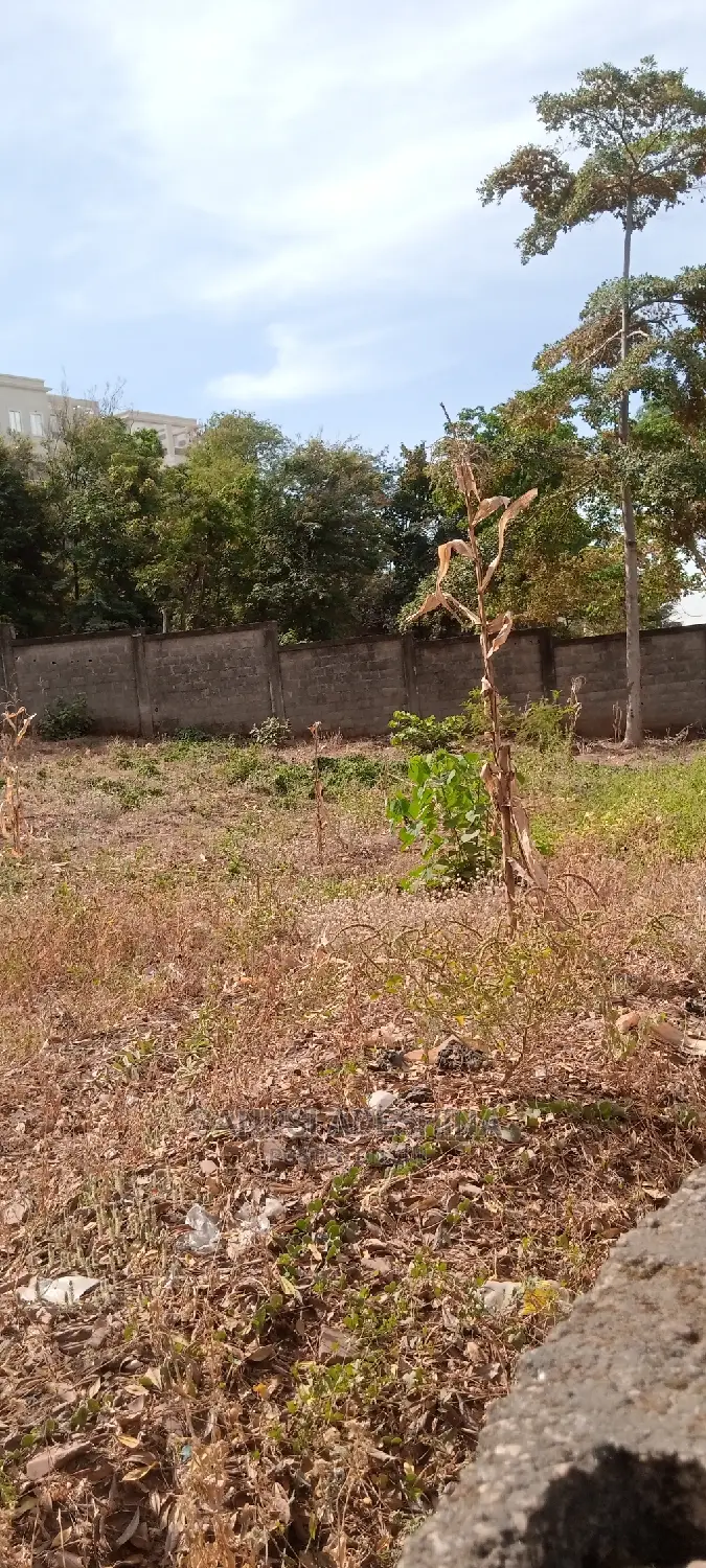 A Very Good Plot About 1600sqm Located at Wuye FCT Abuja Nig