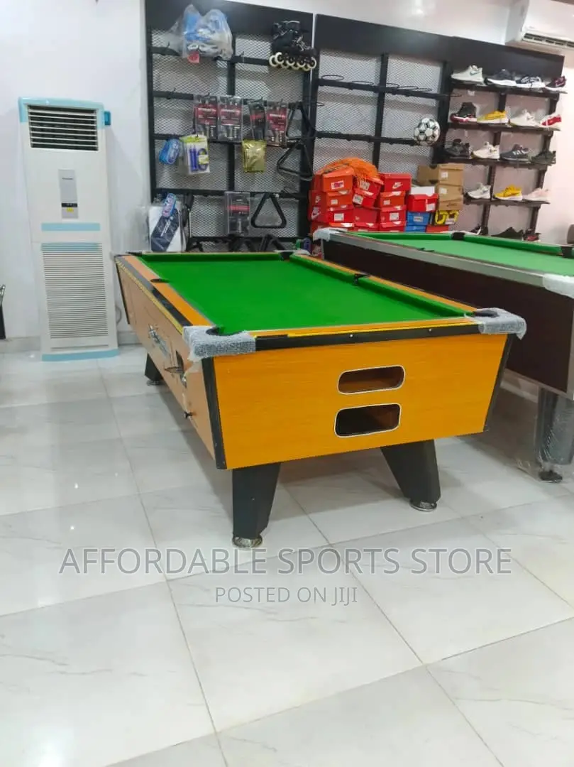 7ft Neat Original Coin Snooker Table and Accessories