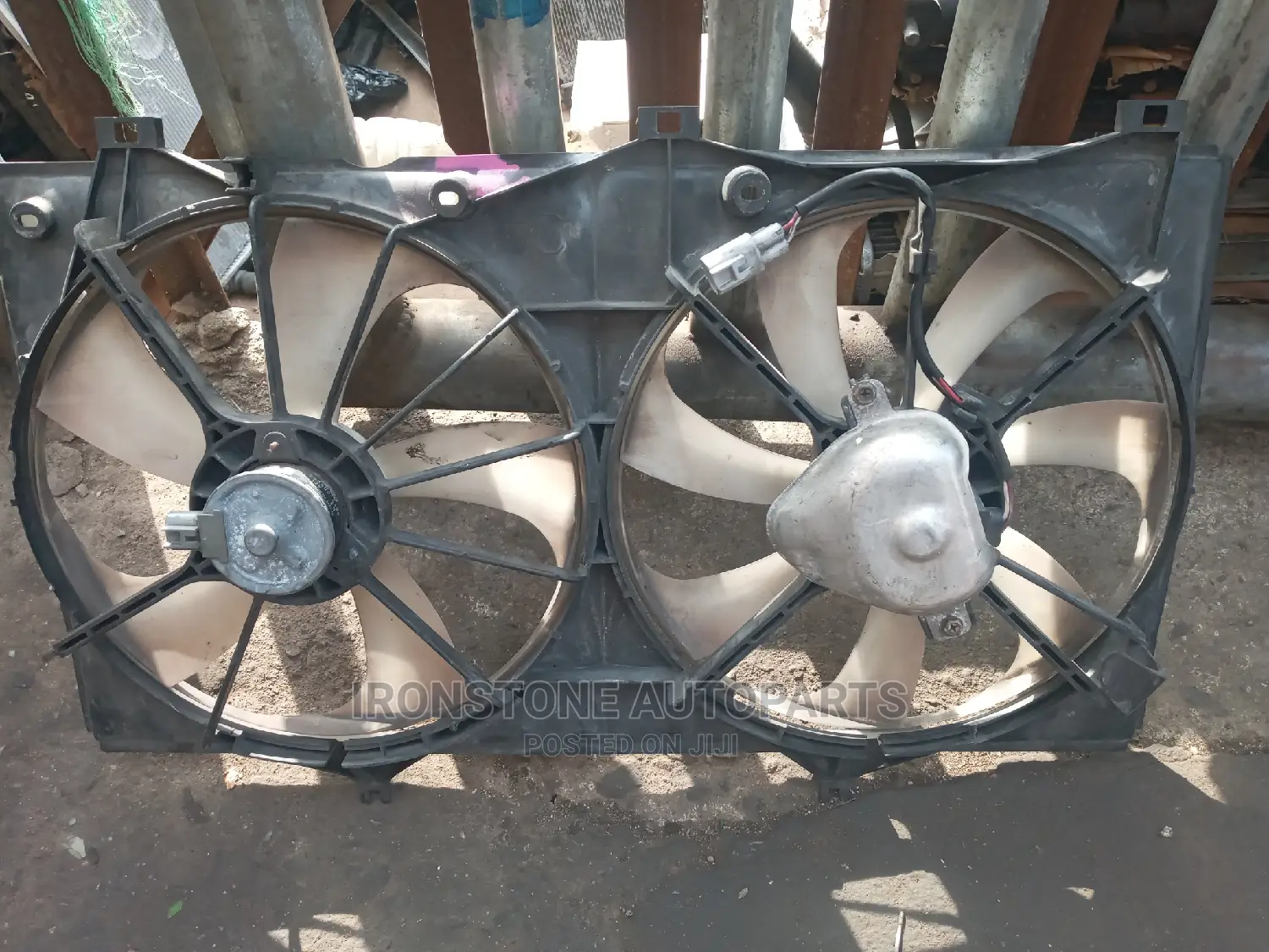 Radiator Fan Coat - Camry 2007 Venza (4plugs)