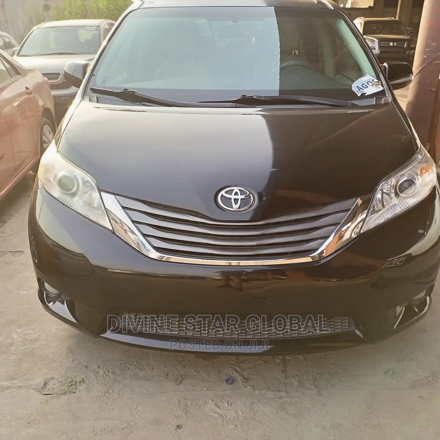 Toyota Sienna 2013 Black