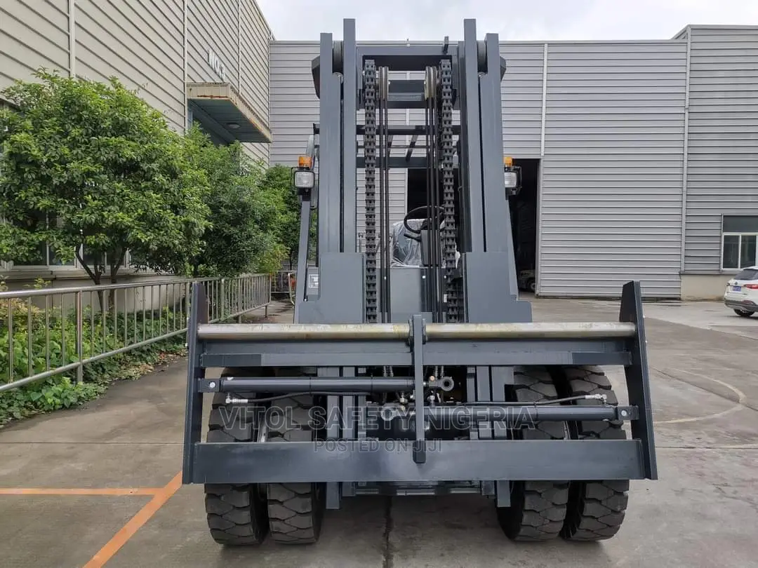 10ton UN Forklift