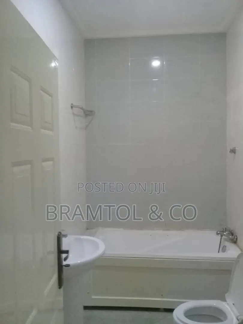 2bdrm Block of Flats in Idu Industrial for rent