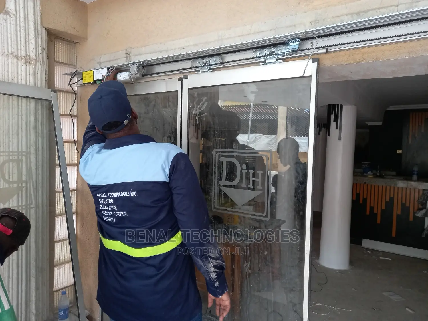 Rugged Auto Sensor Door Machine Installation CBD