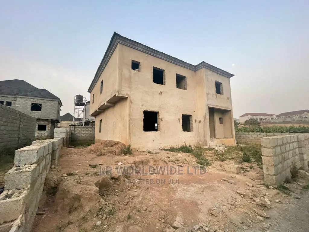 4bdrm Duplex in Idu for sale