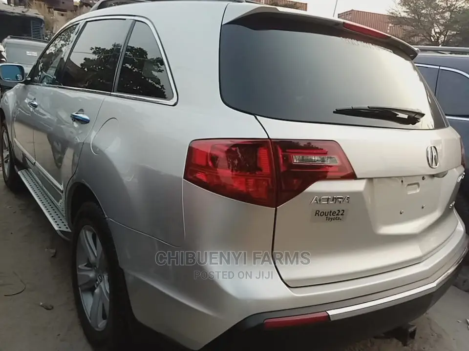Acura MDX Advance Package SUV AWD (3.7L 6cyl 6A) 2010 Silver