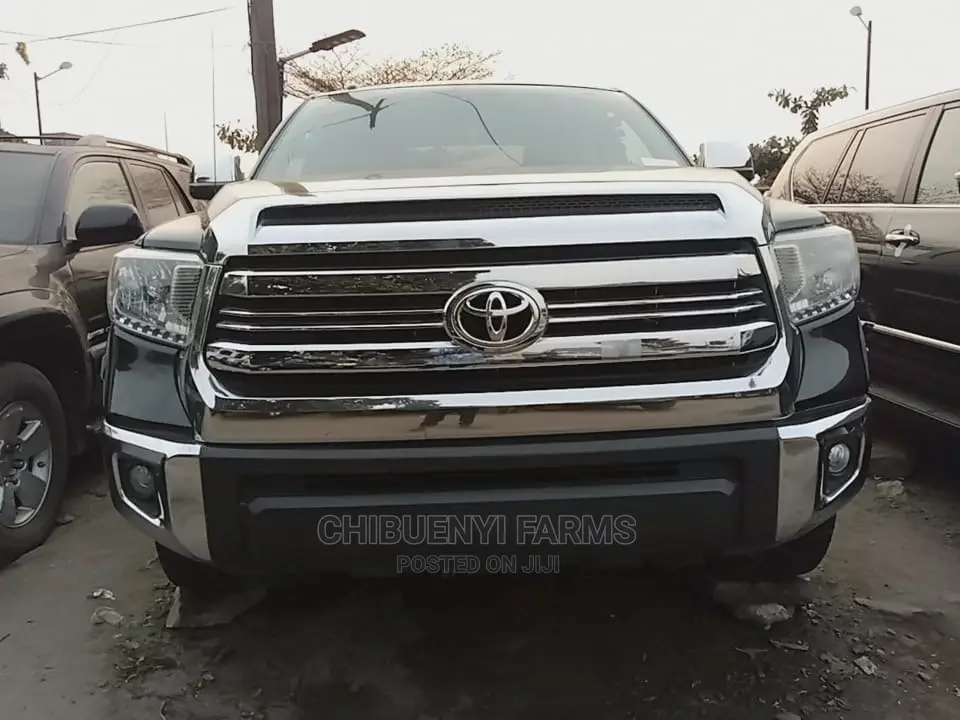 Toyota Tundra 2017 Black