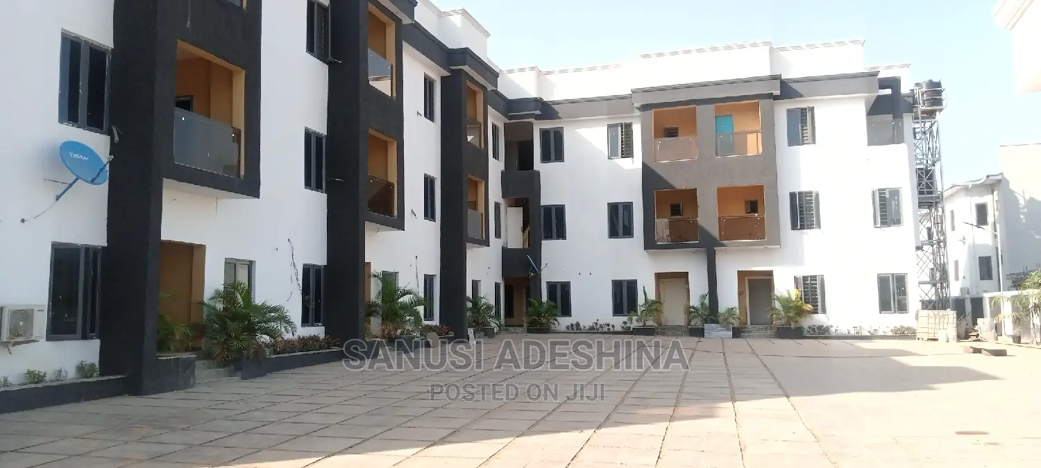 4bdrm Duplex in Jahi By Gilmore for sale