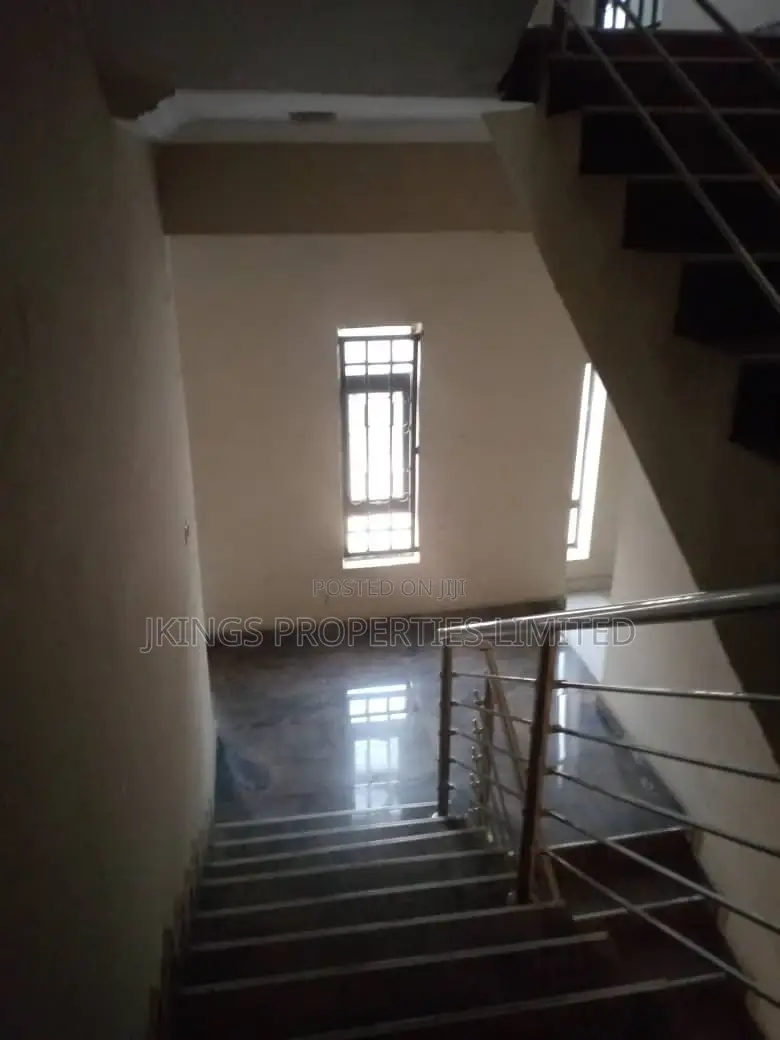 2bdrm Block of Flats in Ebute Metta for rent
