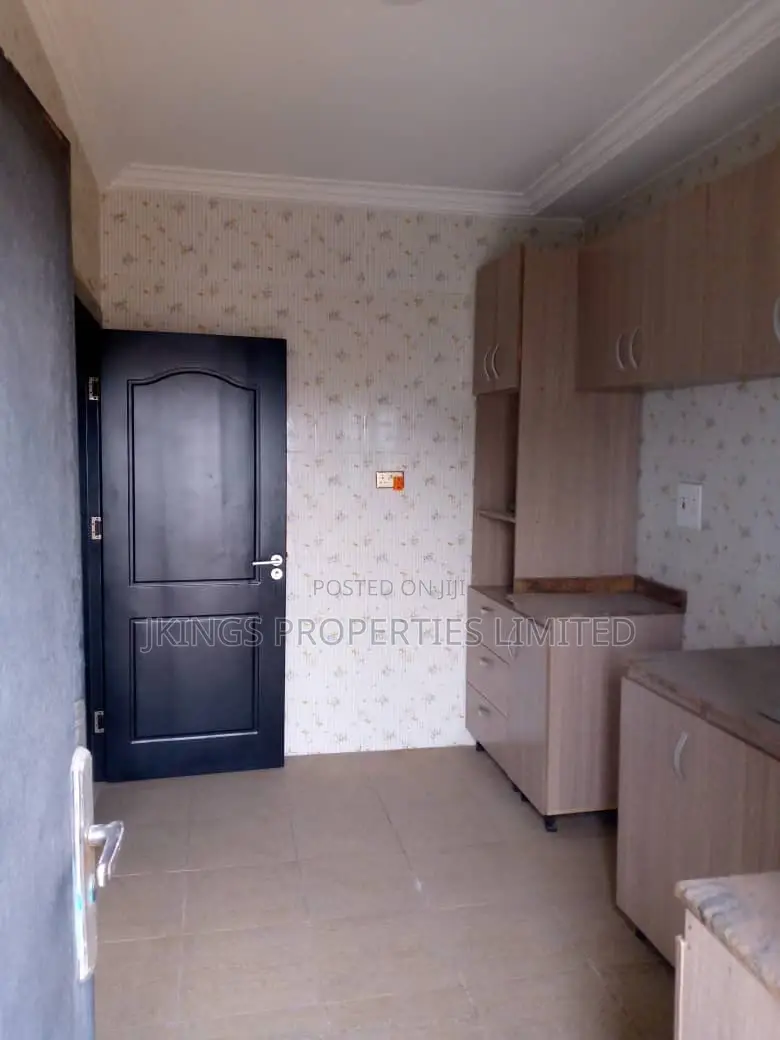 2bdrm Block of Flats in Ebute Metta for rent