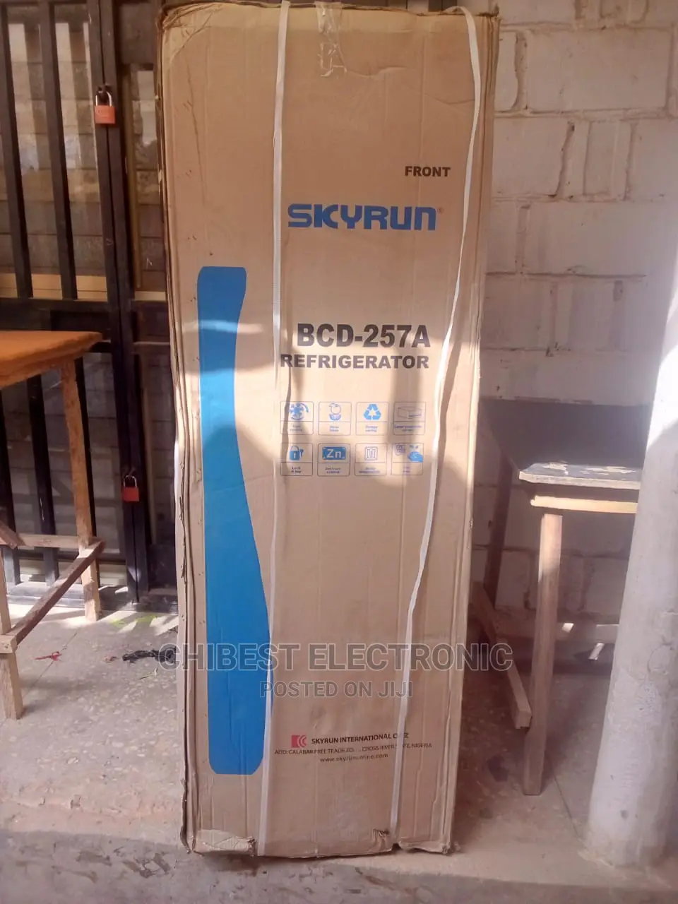 257lit Skyrun Fridge With a Year Warranty