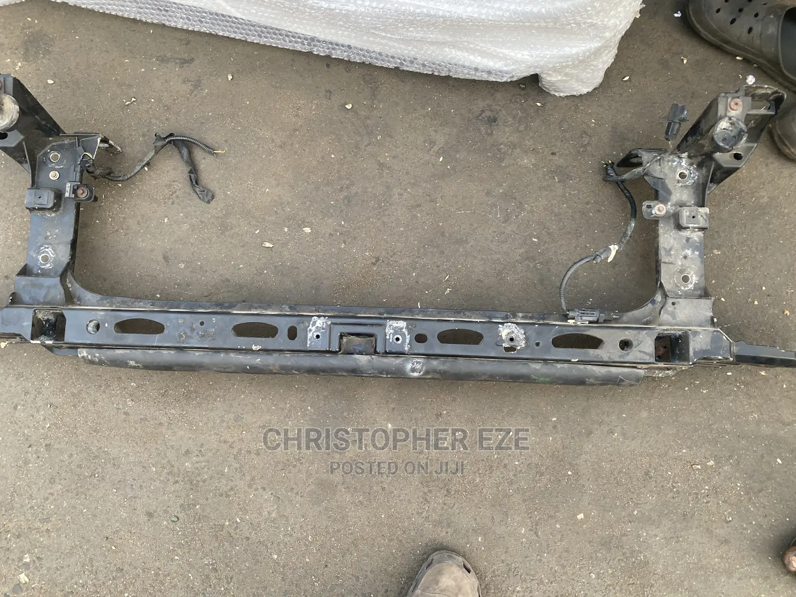 Front Cut Radiator Seating F150 2009 2010 2011 2012 2013