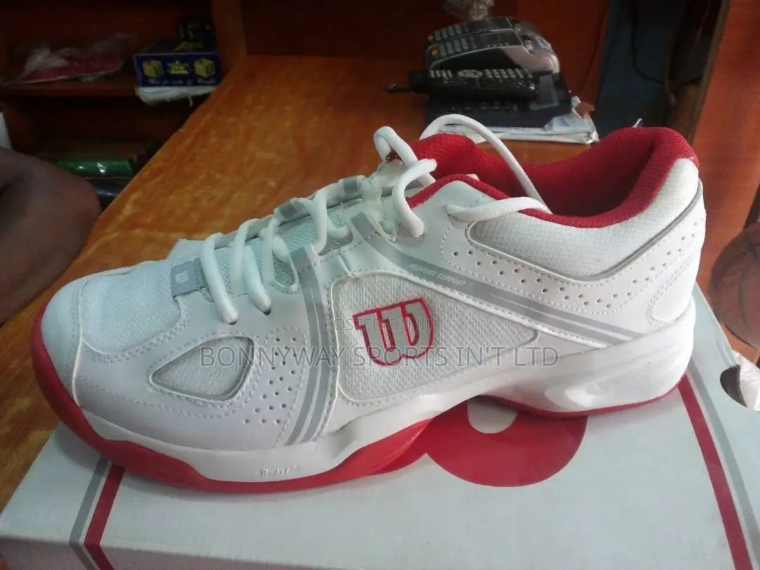 Wilson Proffesional Lawn Tennis Canvas