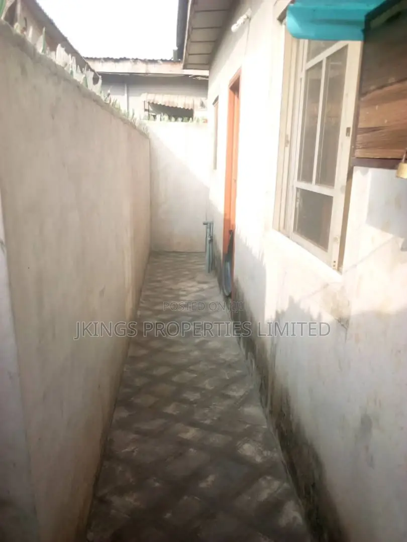 Mini Flat in Palmgroove for rent