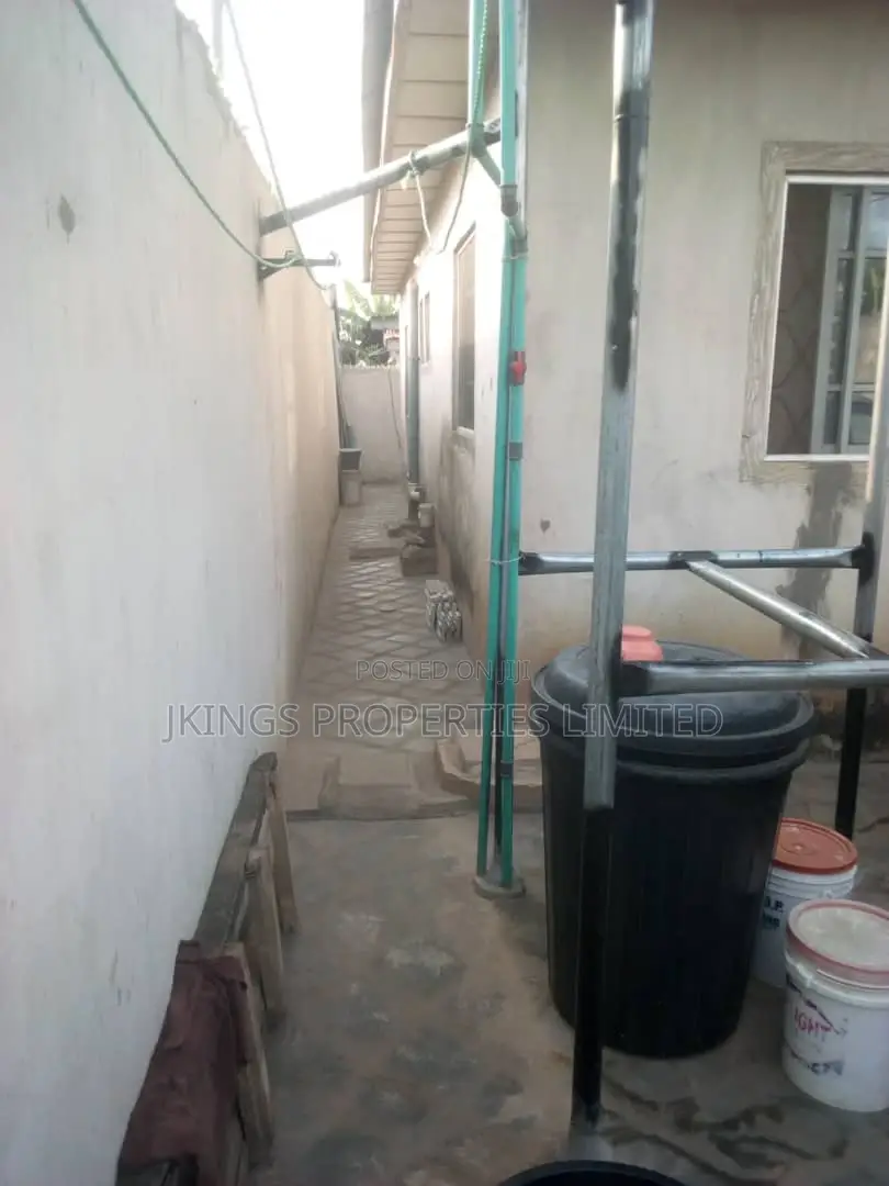 Mini Flat in Palmgroove for rent