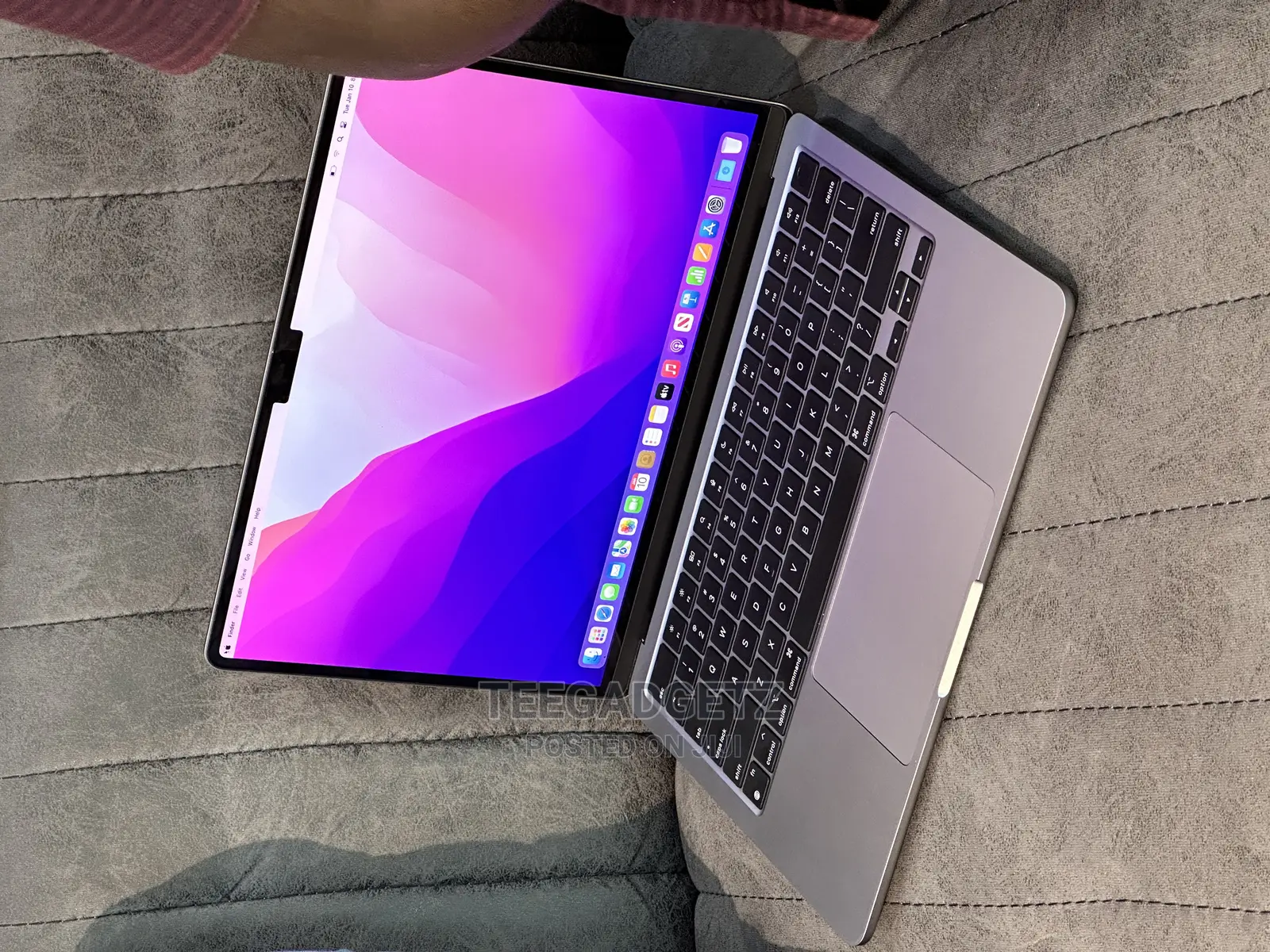 Laptop Apple MacBook Air 2022 M2 8GB Apple M2 SSHD (Hybrid) 256GB