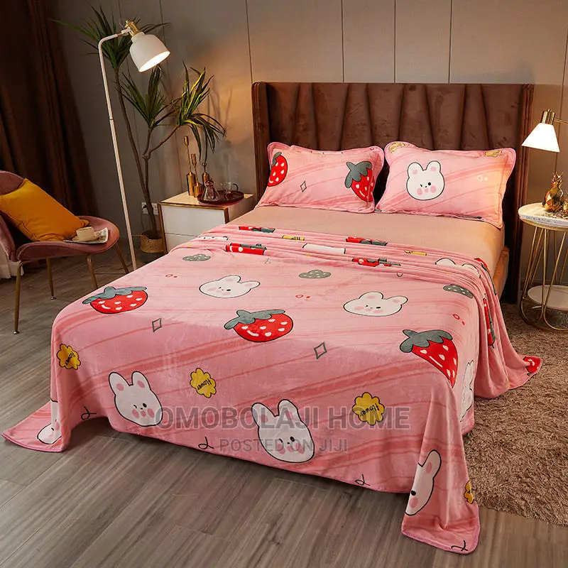7 by 7 Bed Sheet With Two Pillow Cases