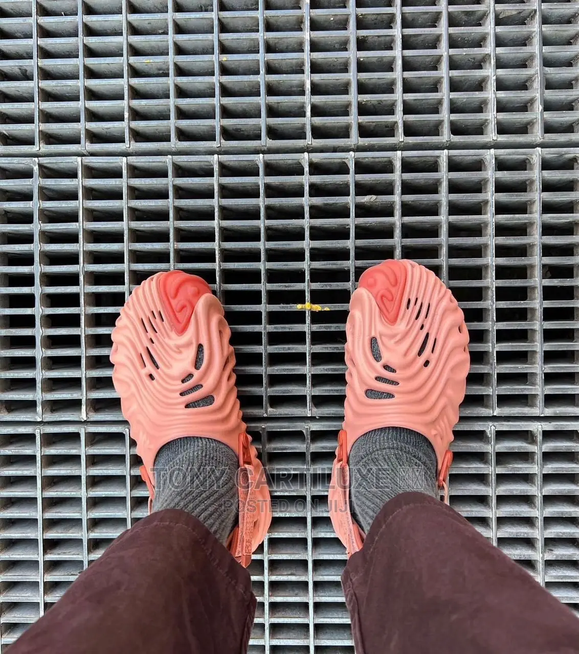 Crocks + 1 Nike Free Socks