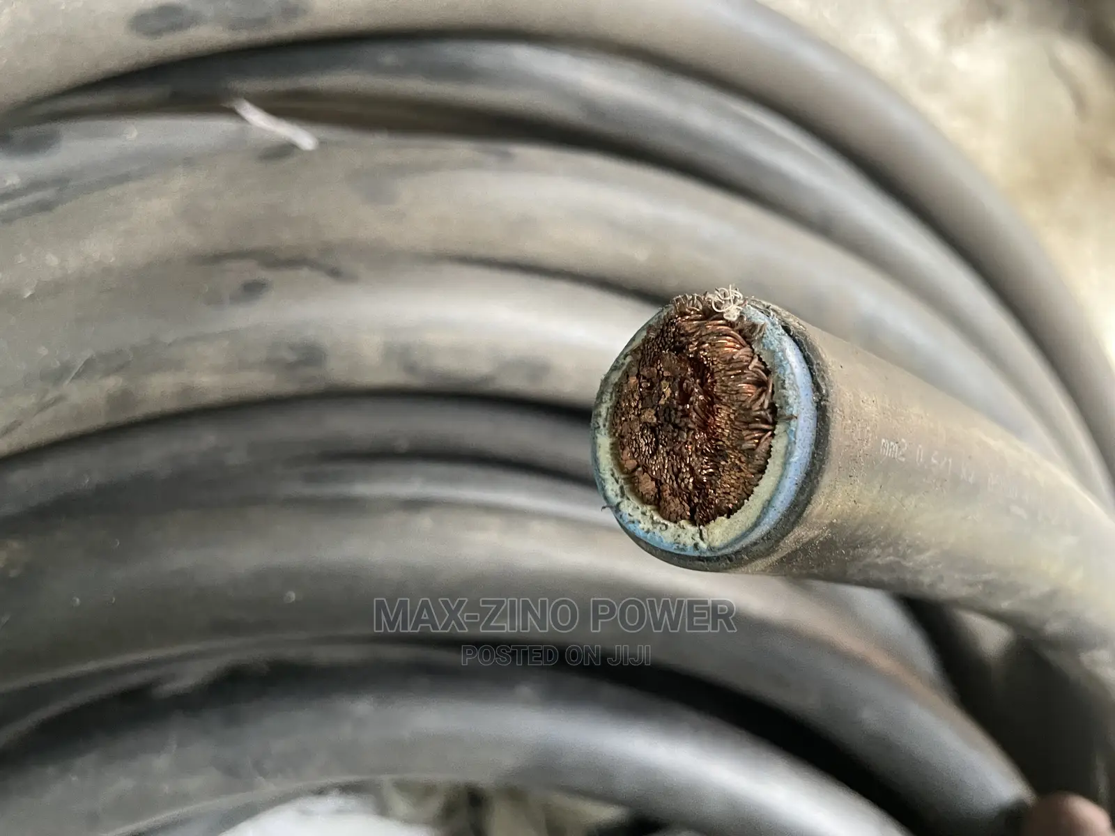 240mm X1 Core Cable Available at Affordable Price