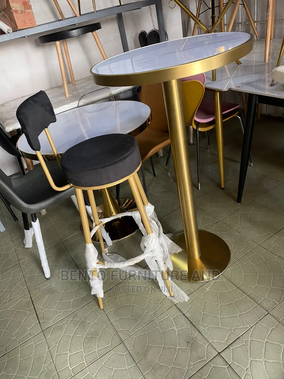 Bar Stools/ Table