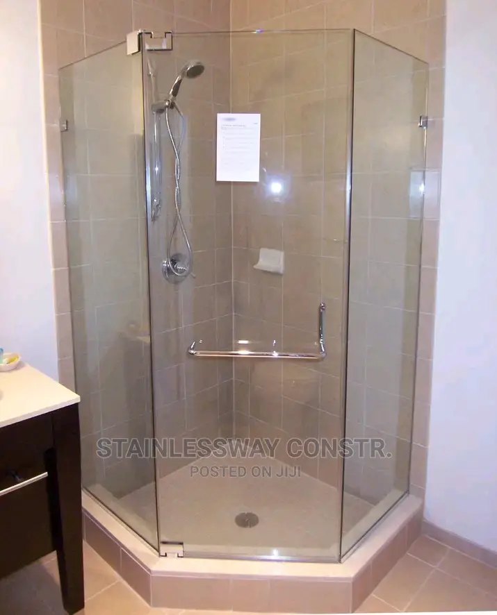 Shower Cubicle Prime