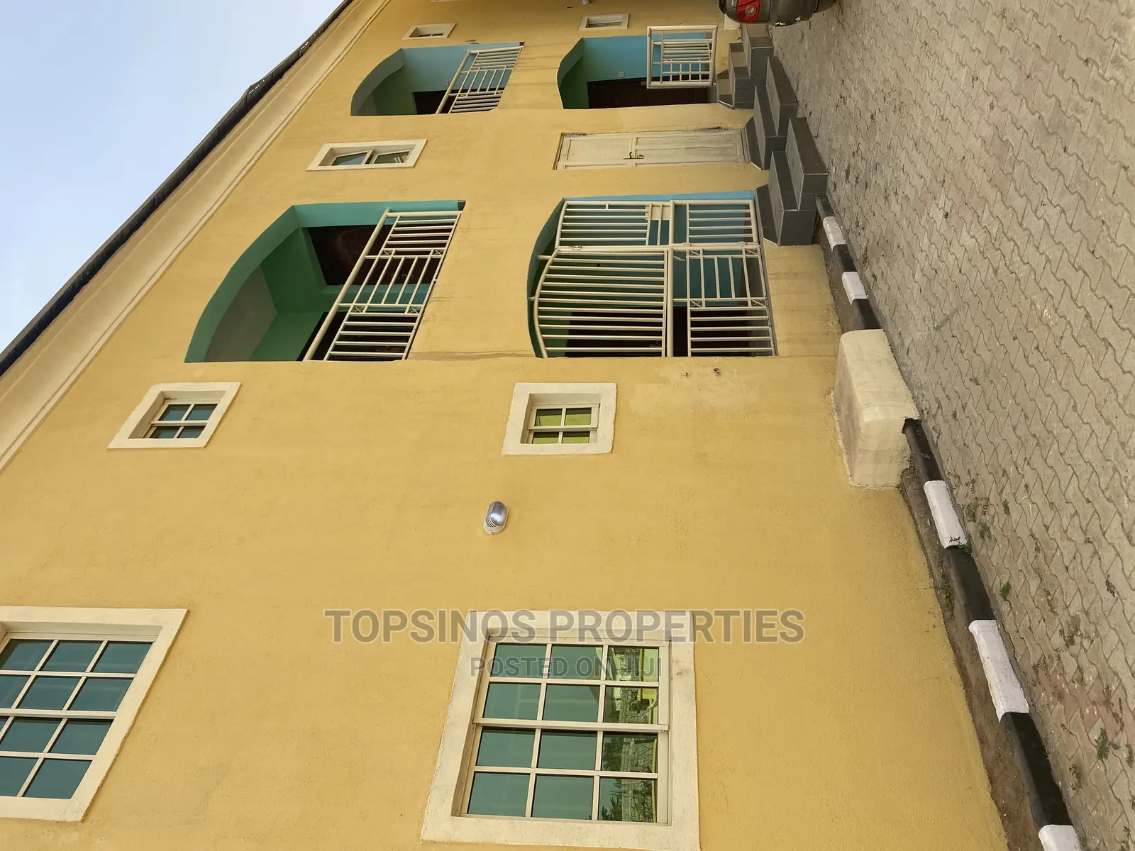 2bdrm Block of Flats in Dawaki for rent