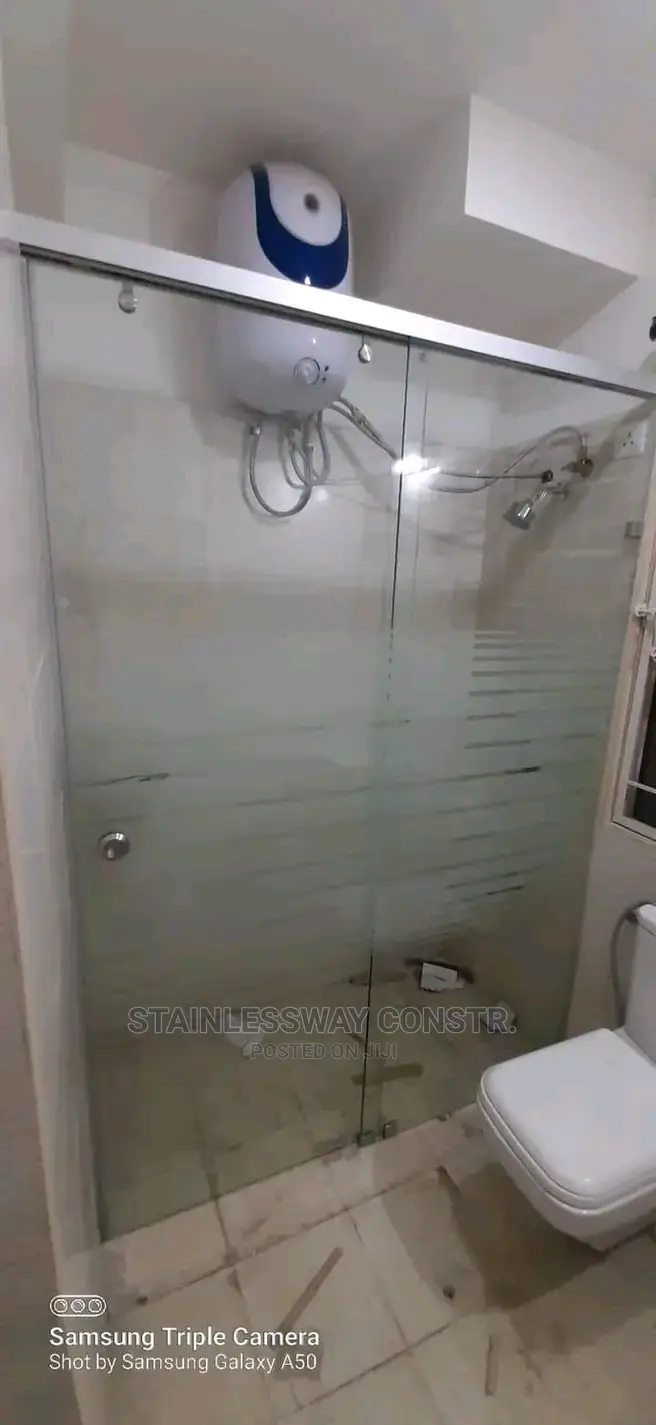 Shower Cubicle Circle Handle
