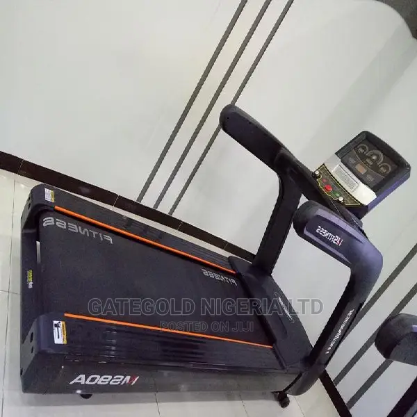Commercial Treadmill (Ms90a)