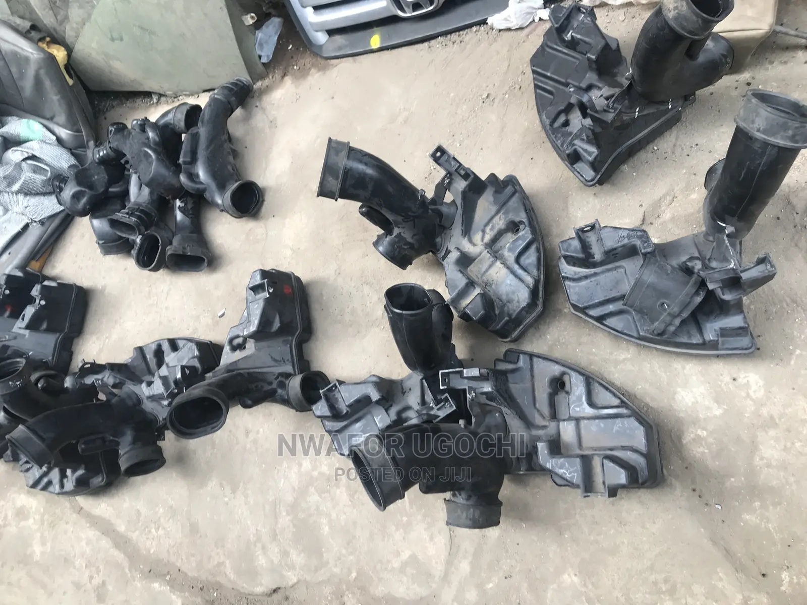 Air Filter Box Down Crosstor/08v6