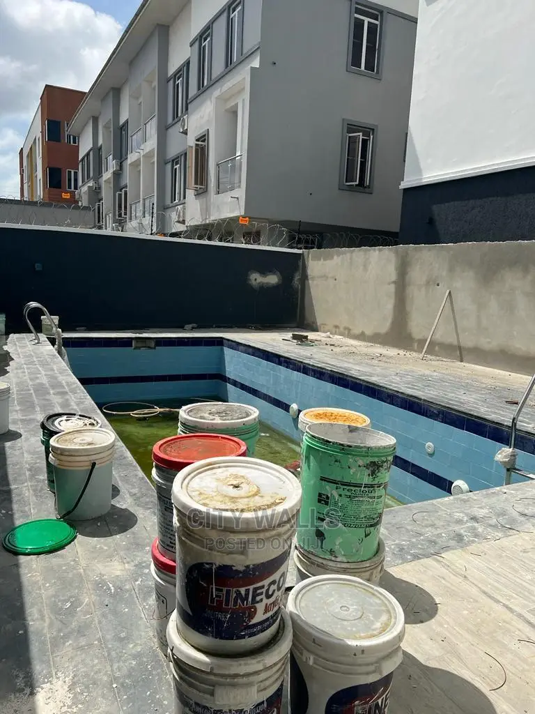 4bdrm Townhouse / Terrace in Ikate for rent