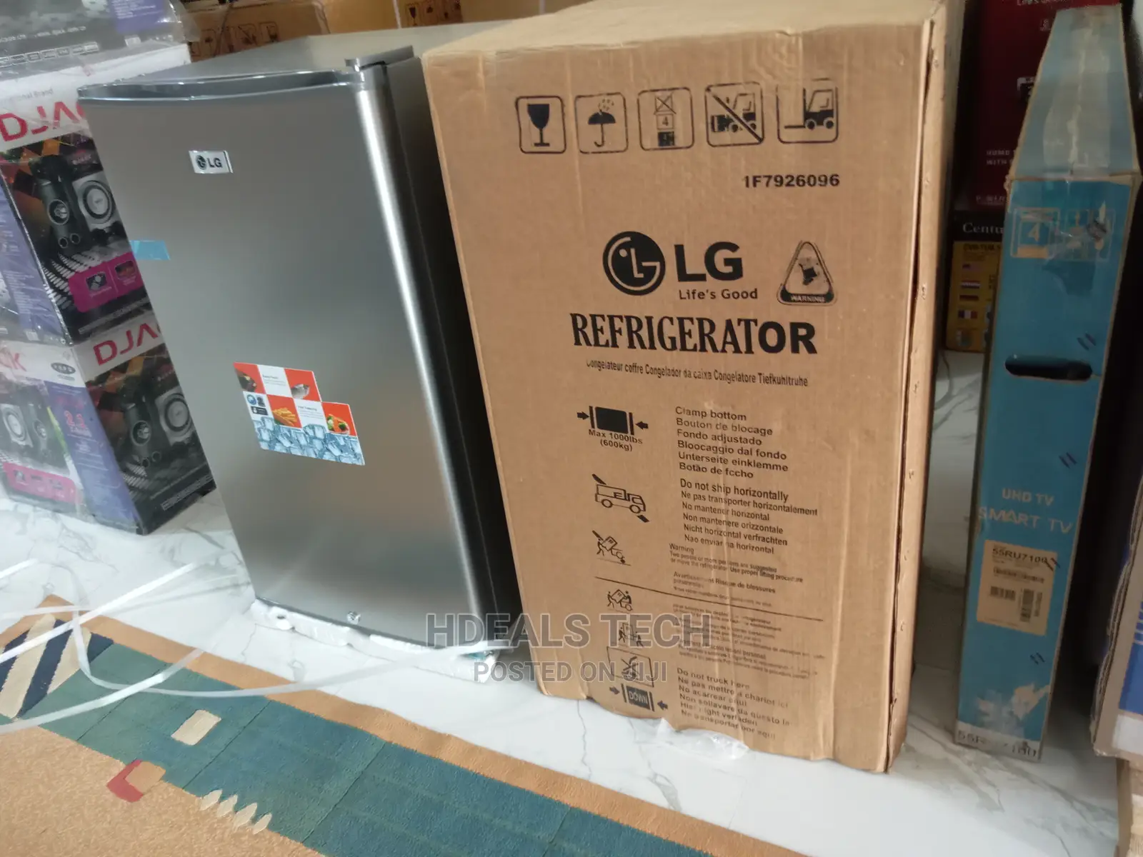 LG Standing Compact Fridge, GC-131.