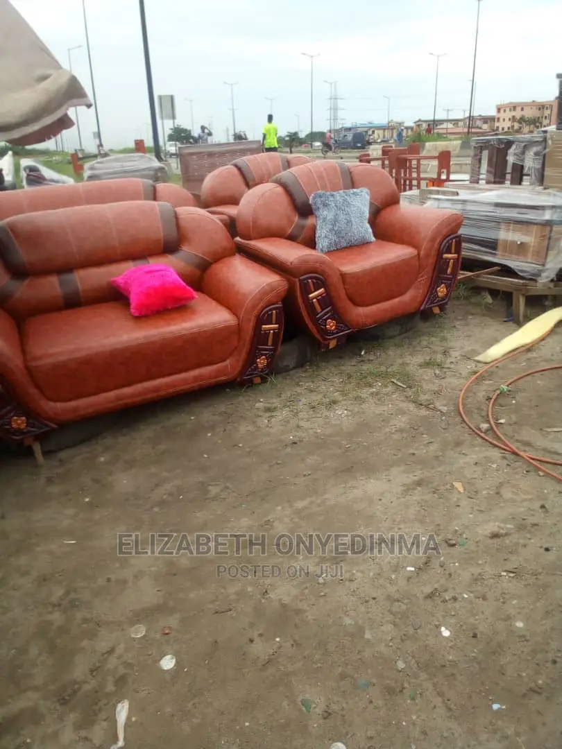 Quality 7 Seater Living Room Leather Sofa Chair.