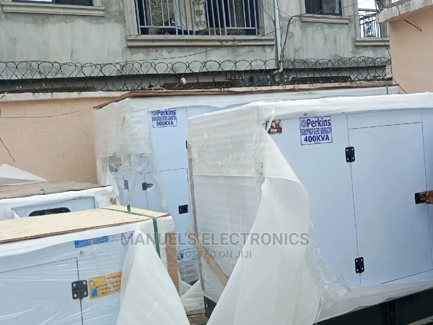 400kva Perkins Diesel Soundproof Generator 100% Copper Coil