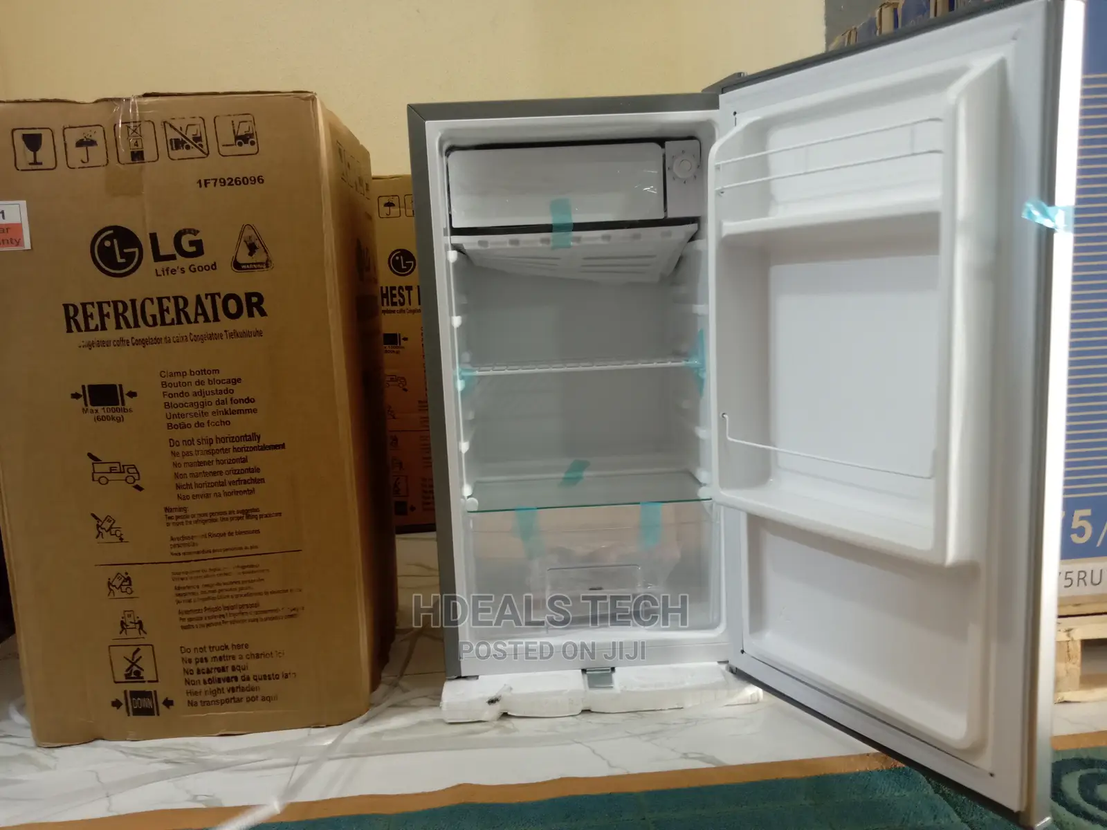 Brand New LG Compact Standing Fridge/Freezer, GC-131.