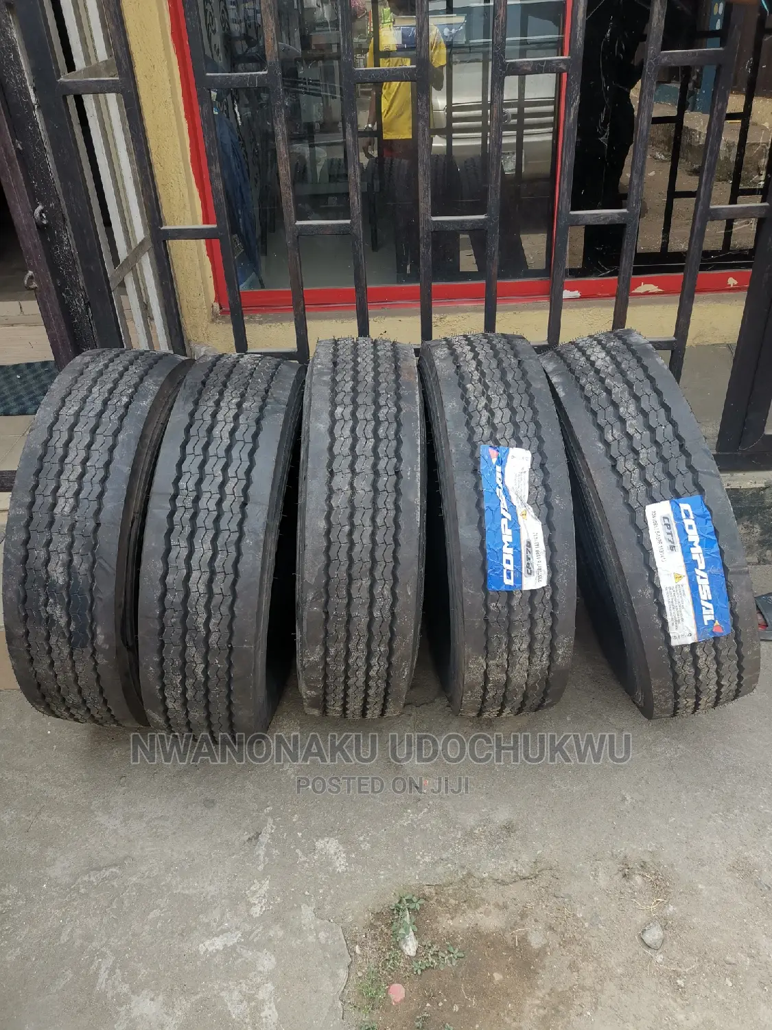 Truck Tire Available in All Sizes