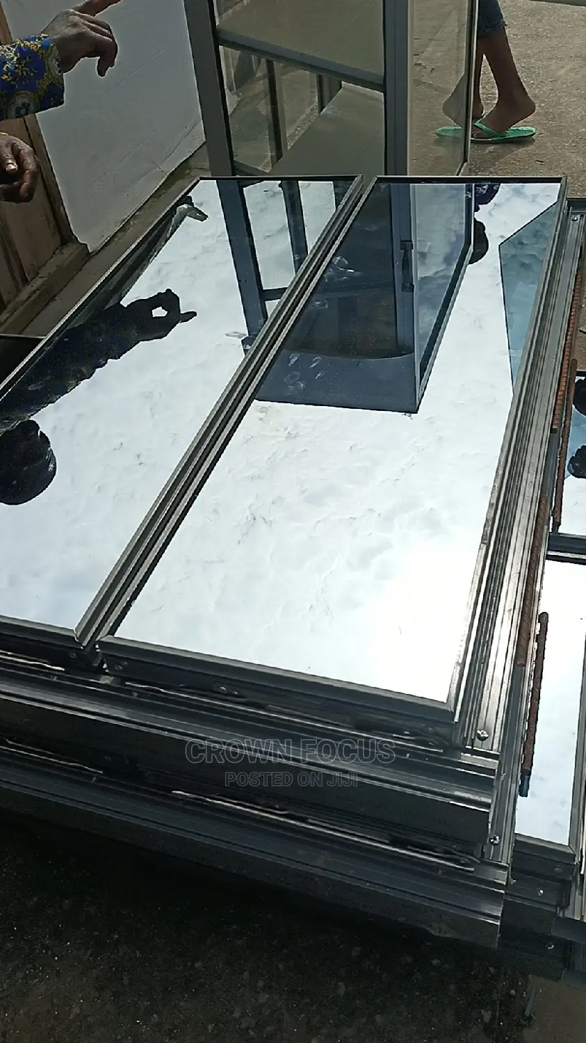 Tranzom Frameless Aluminium Window