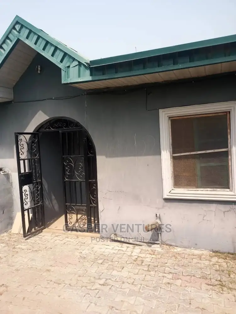 2bdrm Bungalow in Salvation, Ado / Ajah for rent