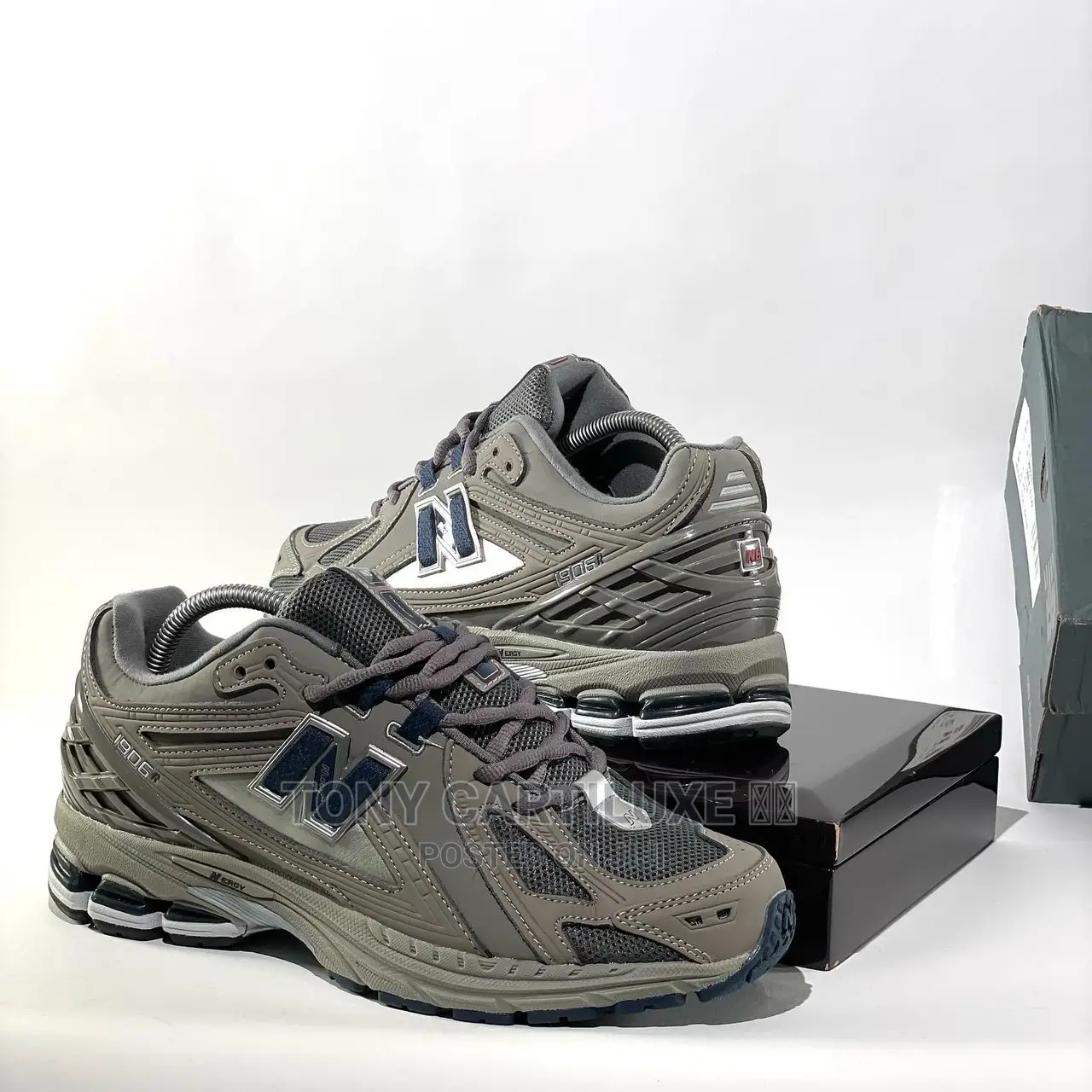New Balance M1530GL Purple Sneakers,