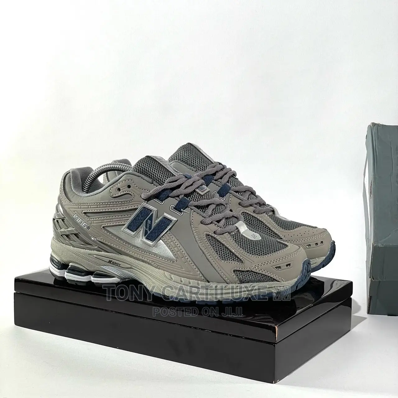 New Balance M1530GL Purple Sneakers,