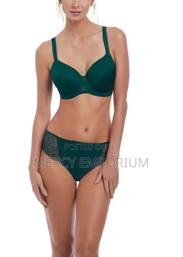 Green Light Padded Bra. Full Cup Bra. Bra Size 38D