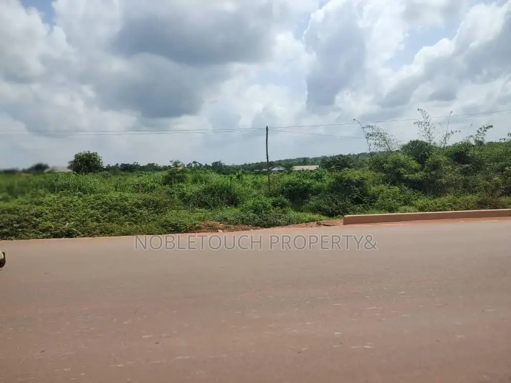 6plots Together Along the Road at Atan Lusada Expressway