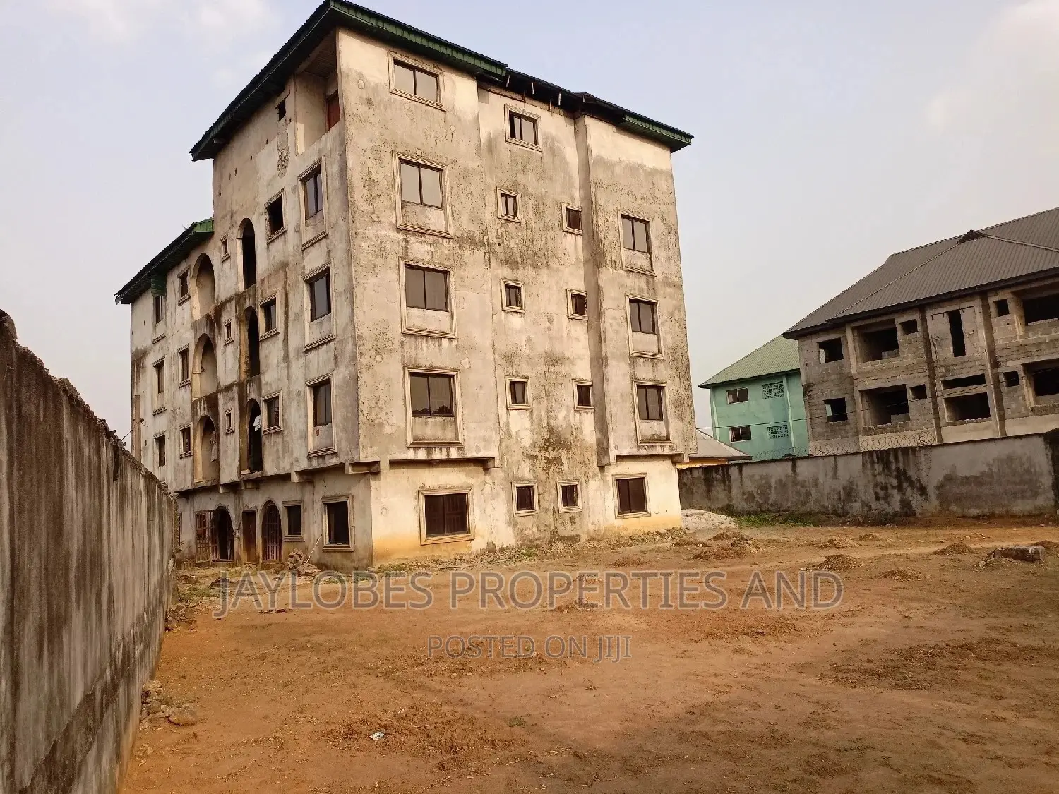 3bdrm Block of Flats in Miracle Estate, Obio-Akpor for Sale